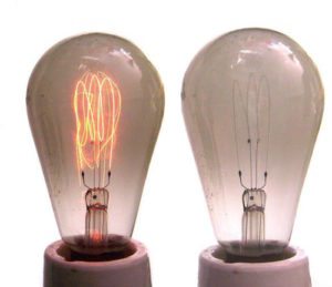 2 light bulbs