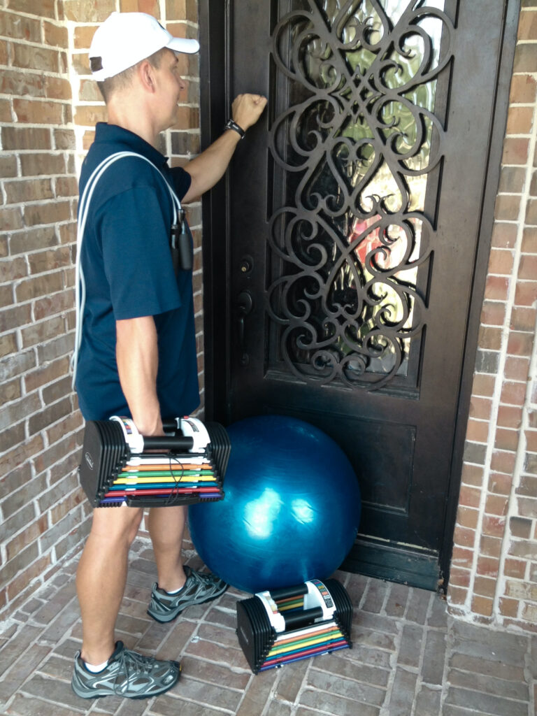 Lewisville Personal Trainer At Client Home